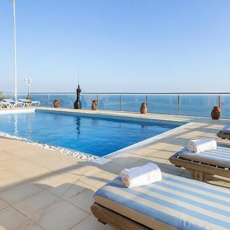 Canyelles يوريت دي مار
